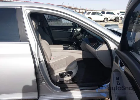 2016 Hyundai Genesis 3.8 from USA, damaged, VIN KMHGN4JE7GU128221